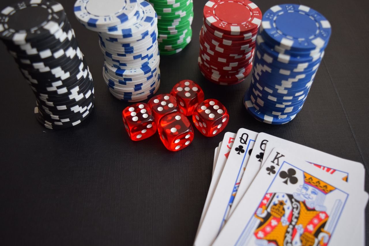 Melhores destinos para turistar e jogar Poker ao redor do mundo: 9 dicas!